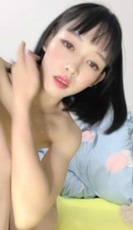 ██女大学生宿舍直播! 19小青蛙 公主穿搭,道具自慰 图 23
