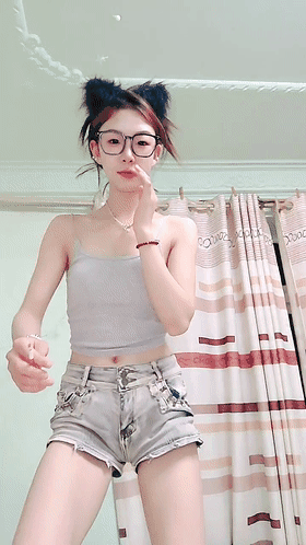 新舞蹈学妹下海 小涵宝宝 曼妙身姿网红舞裸舞骚舞好看~~ 图 04