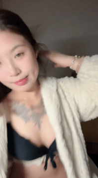 ♆ 纯情美少女战士 酒窝女神!放飞自我~特写道具自慰~爽! 图 01