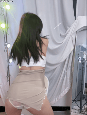 CC 多多也结衣 巨乳女神 性感蕾丝骚内裤 极限尺度骚舞 图 12