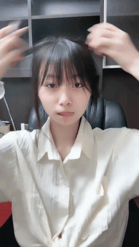 ⚫️小小学生妹！【精致小野猫】真的好嫩~蹦蹦跳跳好可爱~