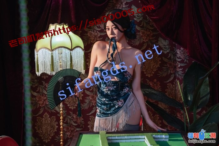 【重磅核弹】顶级颜值 奈汐酱 最新探春，超大尺度透视逼[某房原版]【3.6G】