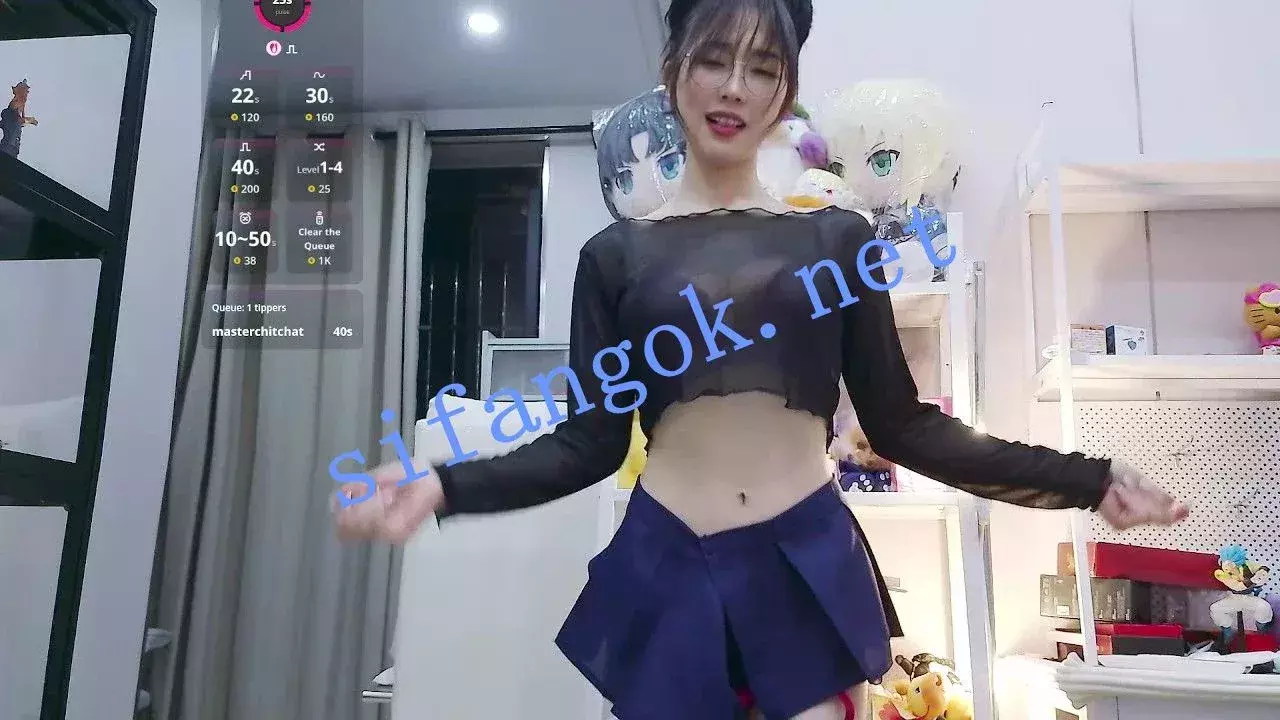 ✅ST开票 Nancy-A1 女兒又发骚了,幻想M腿勾引爸爸来调教 图 01