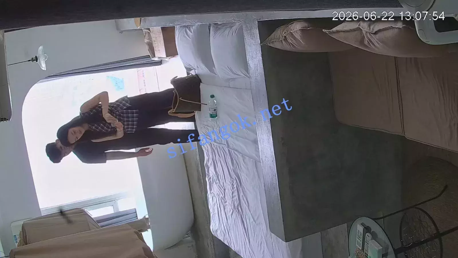 小清新美女~胸型完美大奶子~后入爆操~骨架小干到飞起来 图 06