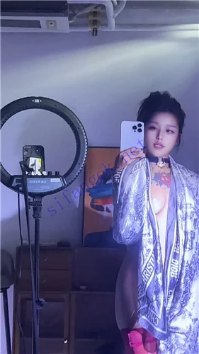 抖音超美纹身妹 妮娜/火火 露点福利 高级网红脸反差诱惑 图 09