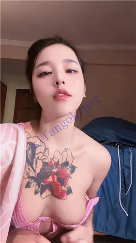 抖音超美纹身妹 妮娜/火火 露点福利 高级网红脸反差诱惑 图 24